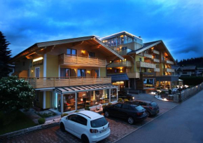 Гостиница Aktiv- und Wellnesshotel Gutjahr  Абтенау